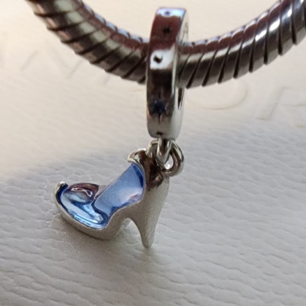 NWOT Pandora x Disney Cinderella's Glass Slipper Charm Blue Crystal - 793071C - Picture 14 of 16